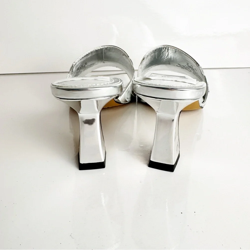 NWT DKNY Silver Kailyn heel sandals size 7